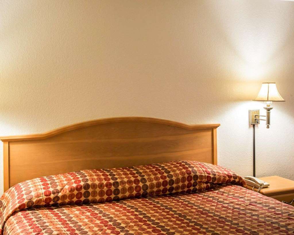Rodeway Inn & Suites Near Outlet Mall - Asheville Cameră foto