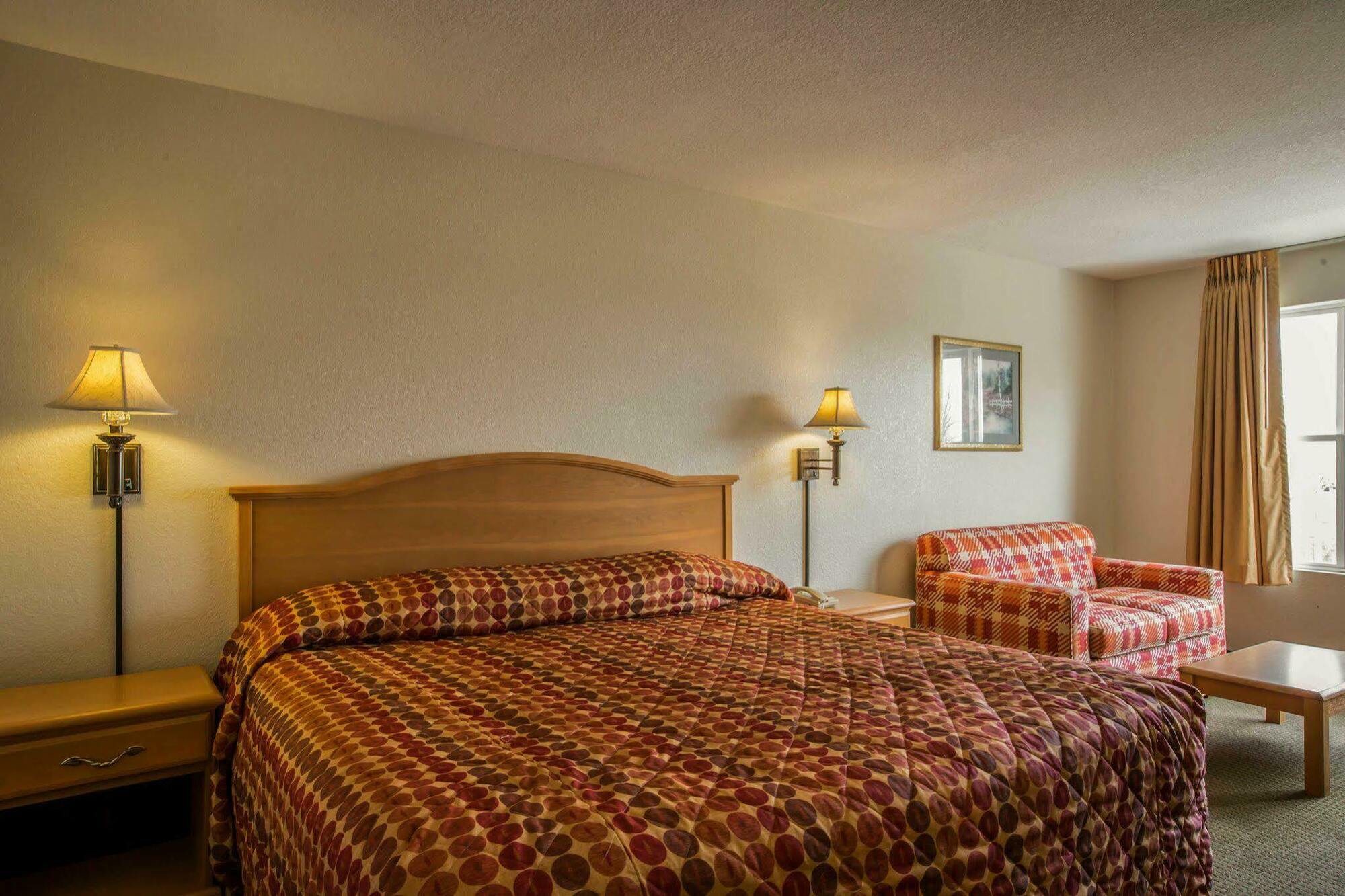 Rodeway Inn & Suites Near Outlet Mall - Asheville Exterior foto